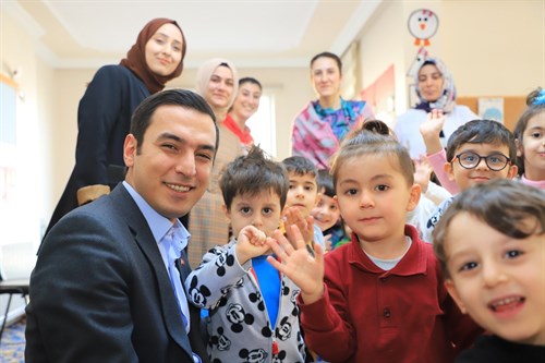 Kaymakamımız ve Belediye Başkan Vekilimiz Sayın Hasan UĞUZ, Meya Farkin Aile Destek Merkezini ziyaret etti